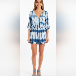 Entro Navy and White Tie-Dye Romper EUC No Callouts